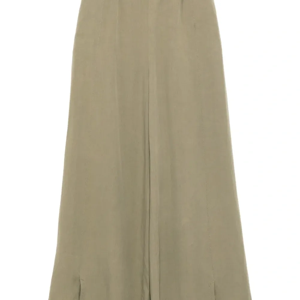 Брюки с вышитым логотипом