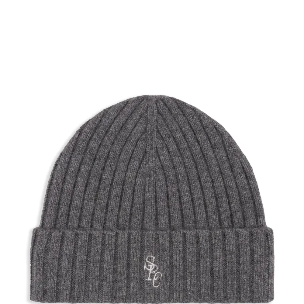 Шапка бини в рубчик