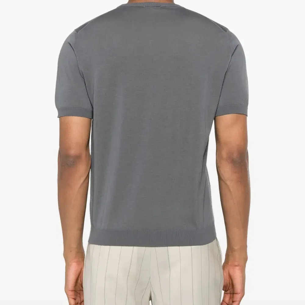 Футболка с круглым вырезом