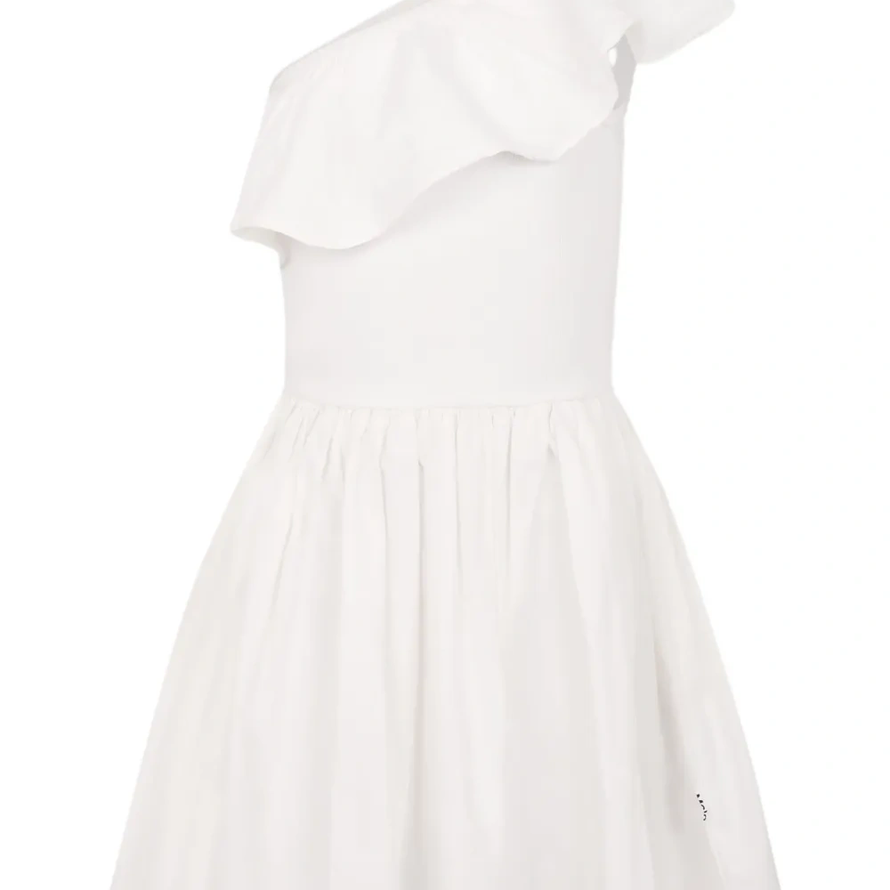 Платье на одно плечо