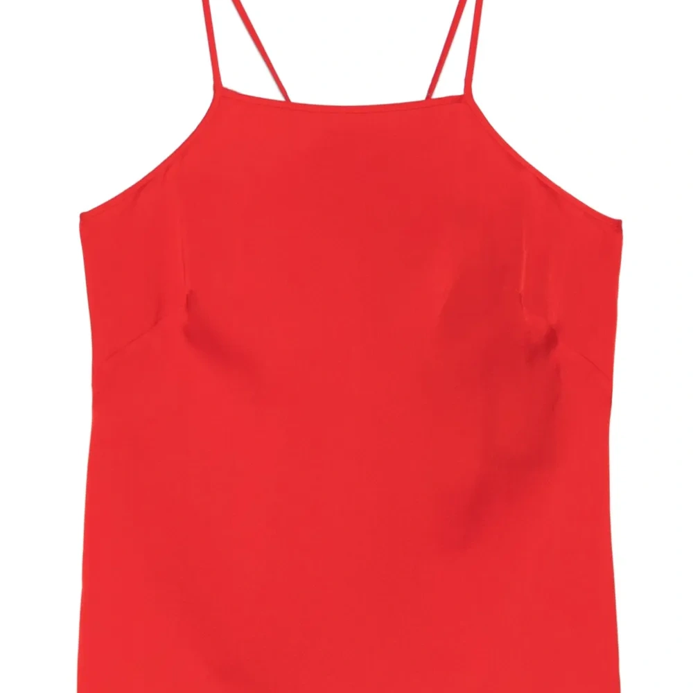 Топ с квадратным вырезом Топ с квадратным вырезом