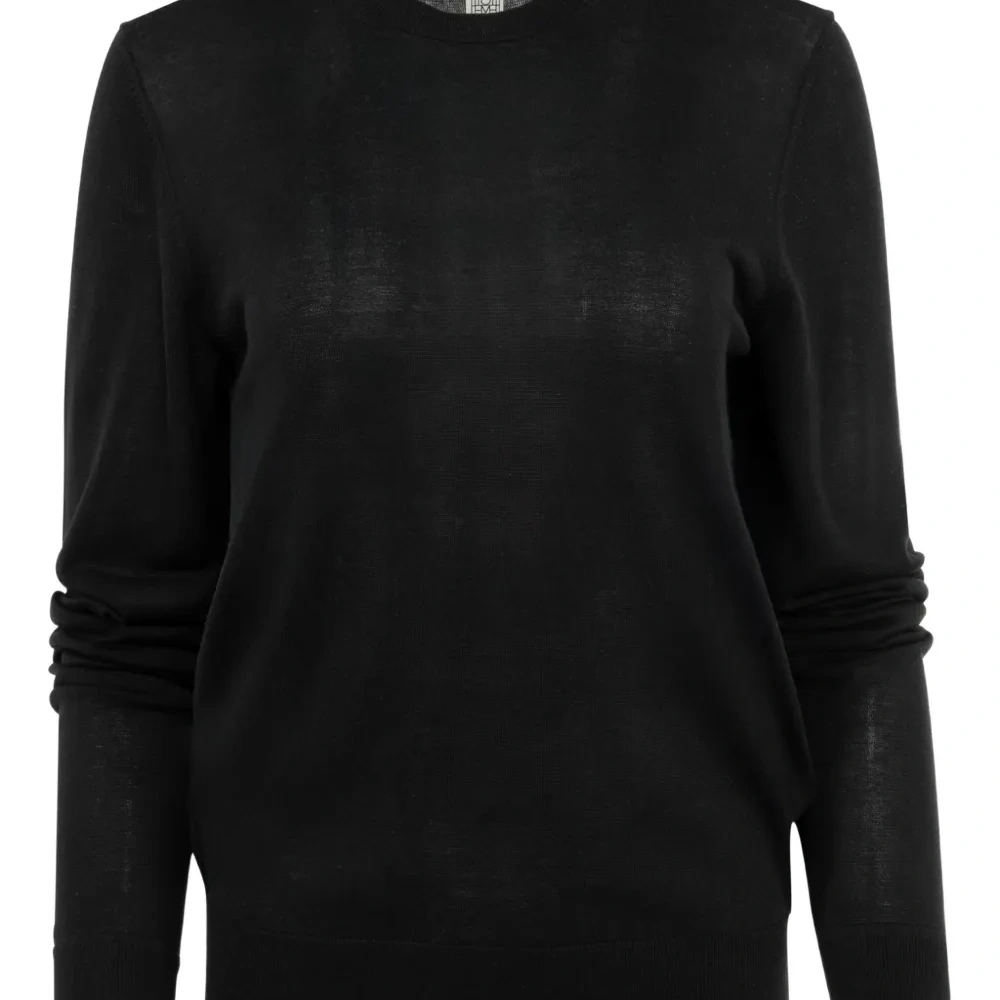 Свитер с круглым вырезом Свитер с круглым вырезом