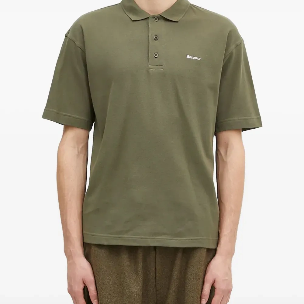 Рубашка поло с вышитым логотипом