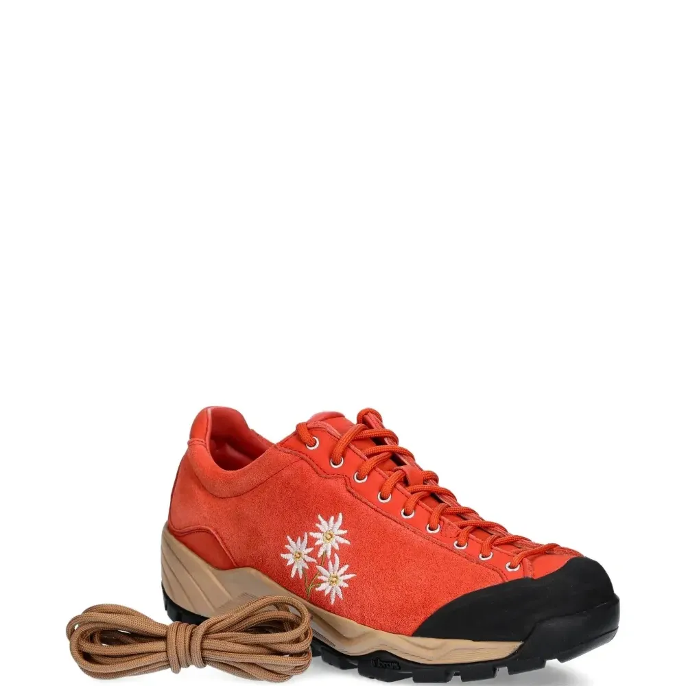 Кроссовки Movida