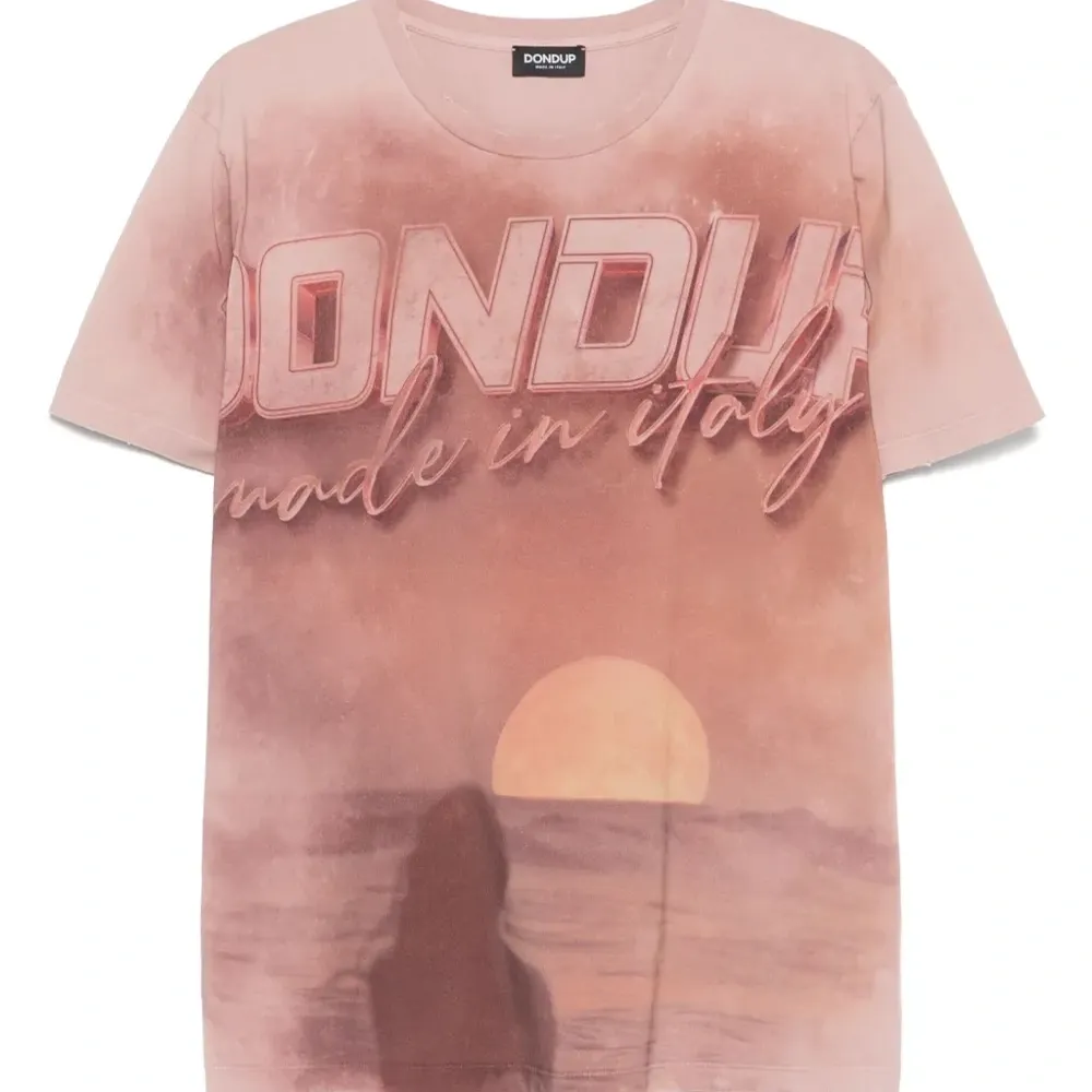 Футболка с логотипом Футболка с логотипом