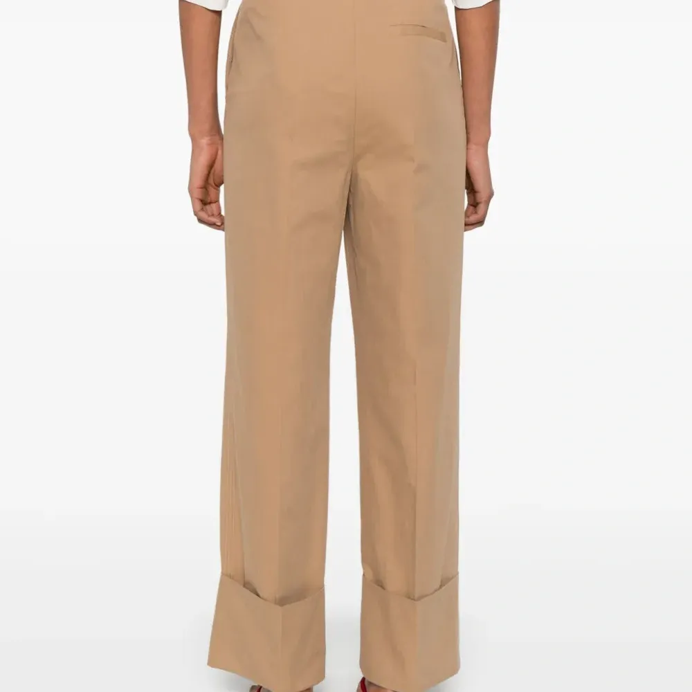 Брюки с подворотами