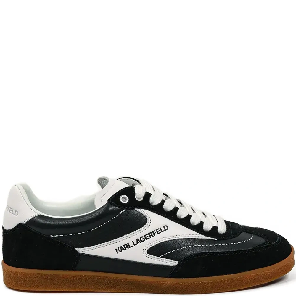 Кроссовки с логотипом