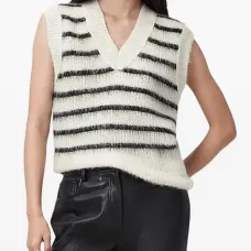 Полосатый топ с V-образным вырезом