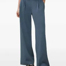 Брюки с карманами Брюки с карманами