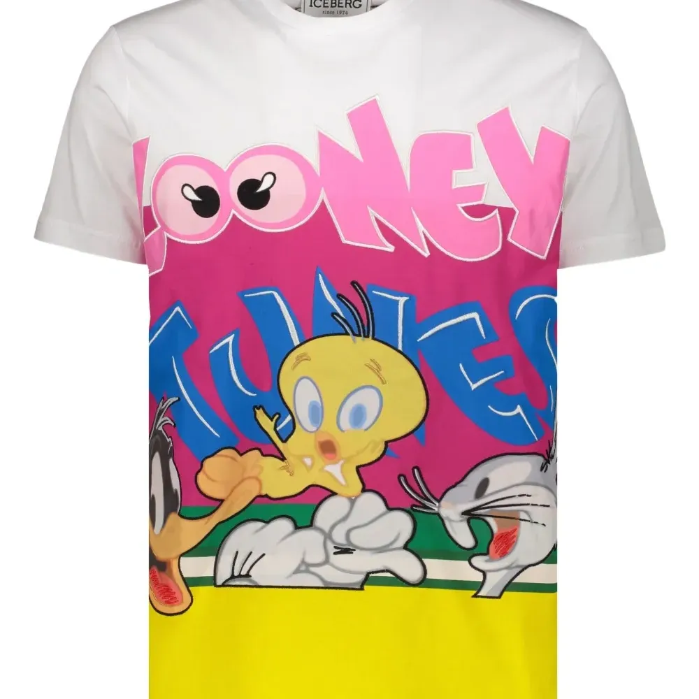 Футболка с круглым вырезом Футболка с круглым вырезом