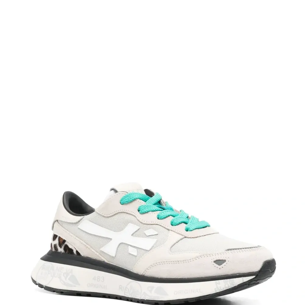 Кроссовки Lauryn