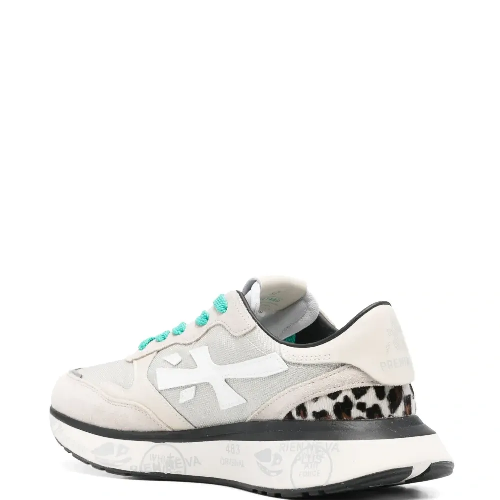 Кроссовки Lauryn