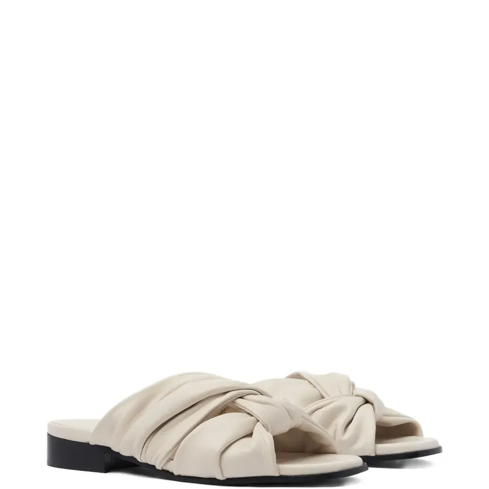 Шлепанцы Bebe Шлепанцы Bebe