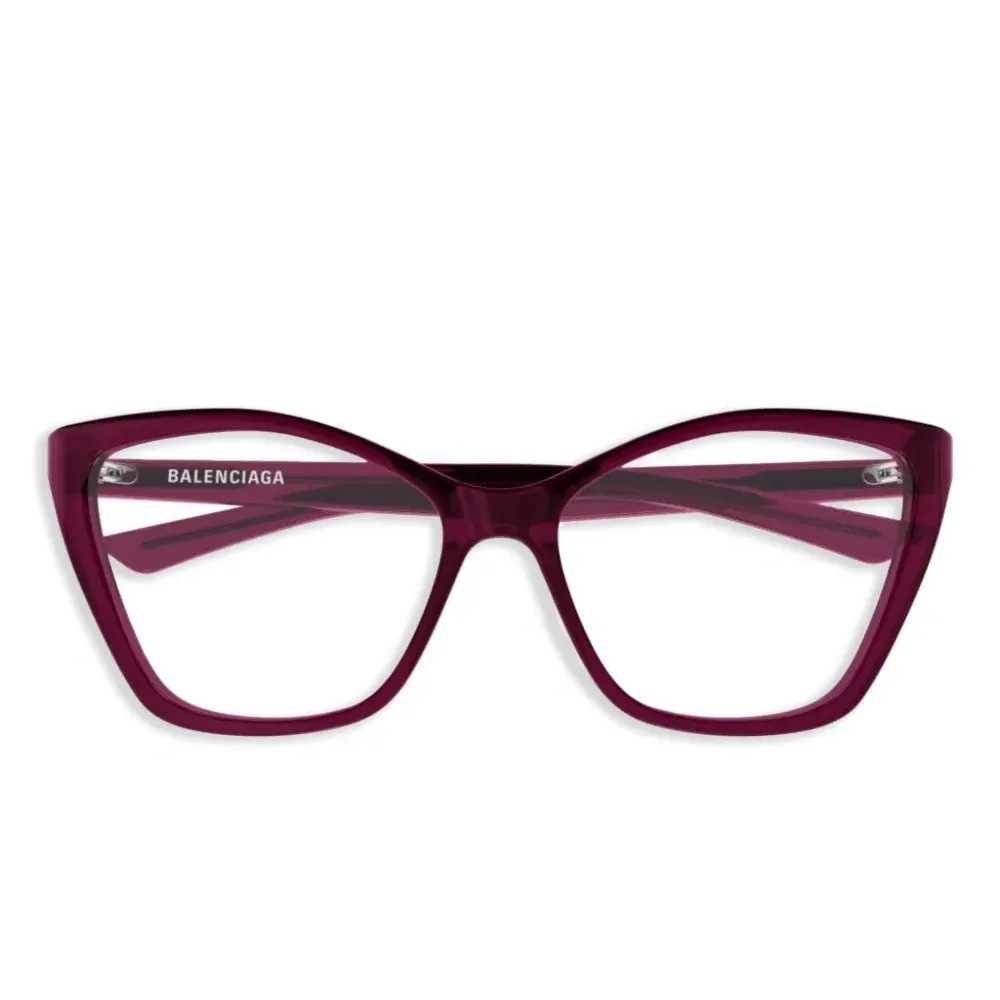 Очки в оправе 'кошачий глаз'