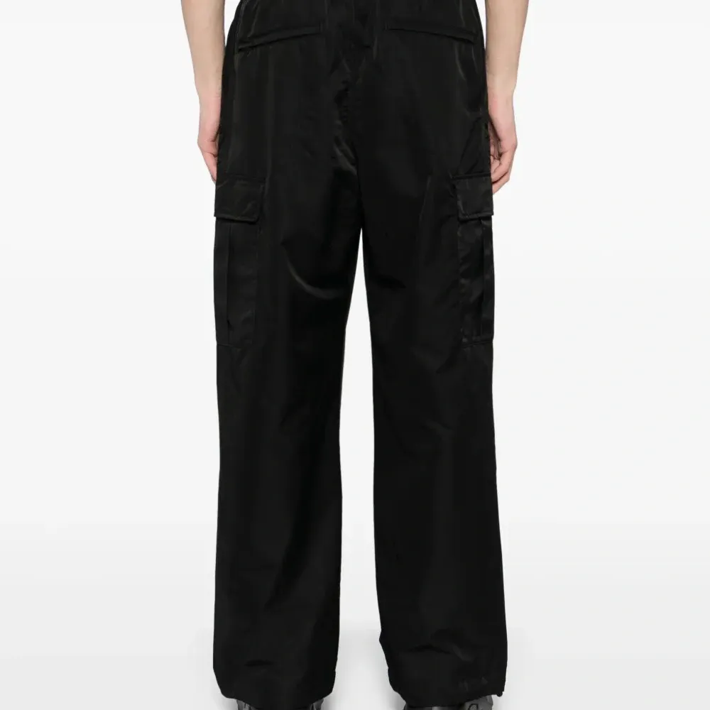 Брюки карго с нашивкой-логотипом