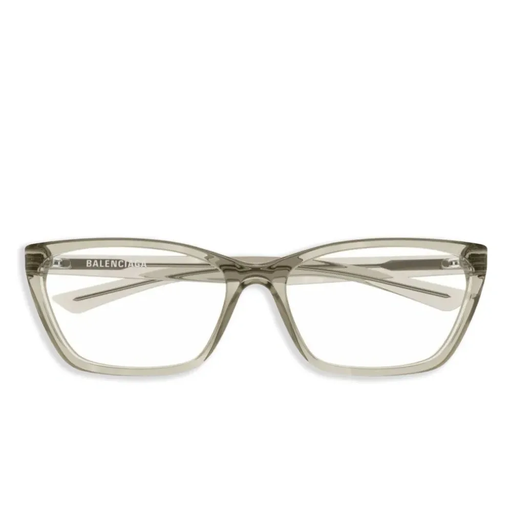 Очки в квадратной оправе