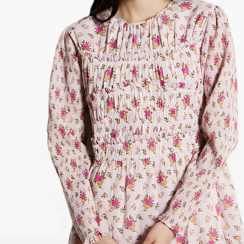 Платье с цветочным принтом и присборкой