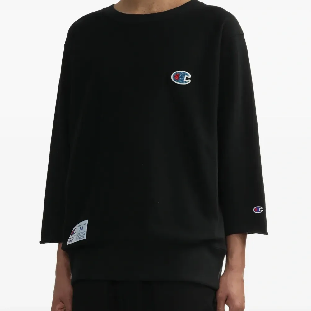 Толстовка из коллаборации с Champion