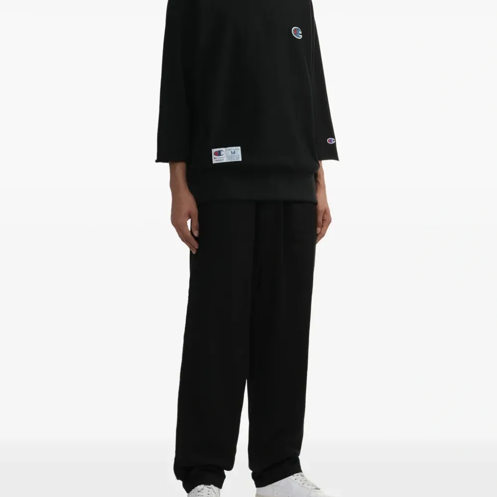 Толстовка из коллаборации с Champion