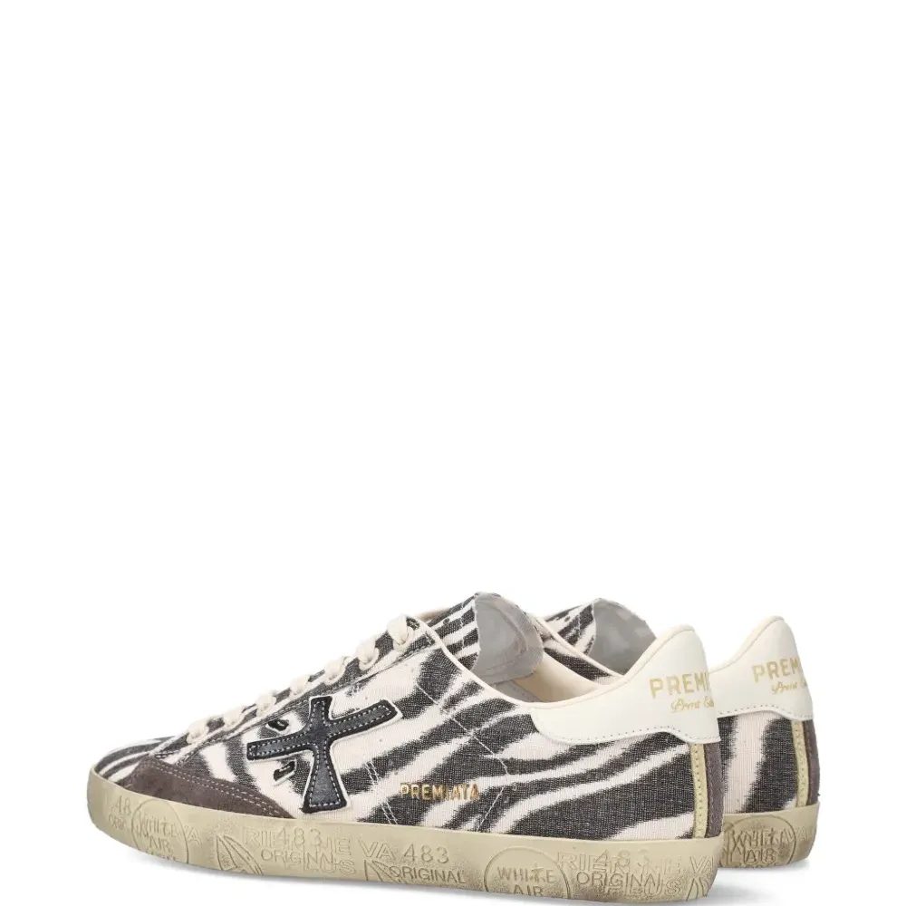 Кроссовки Stevend