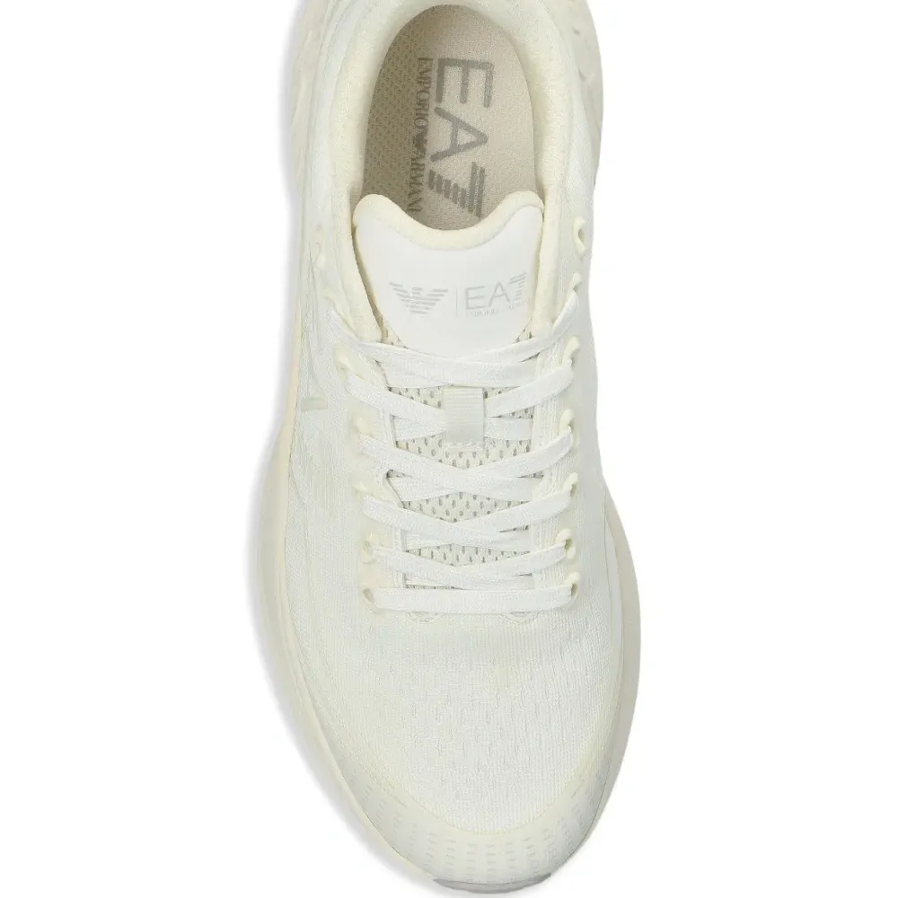 Кроссовки с логотипом