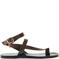 Сандалии с заклепками