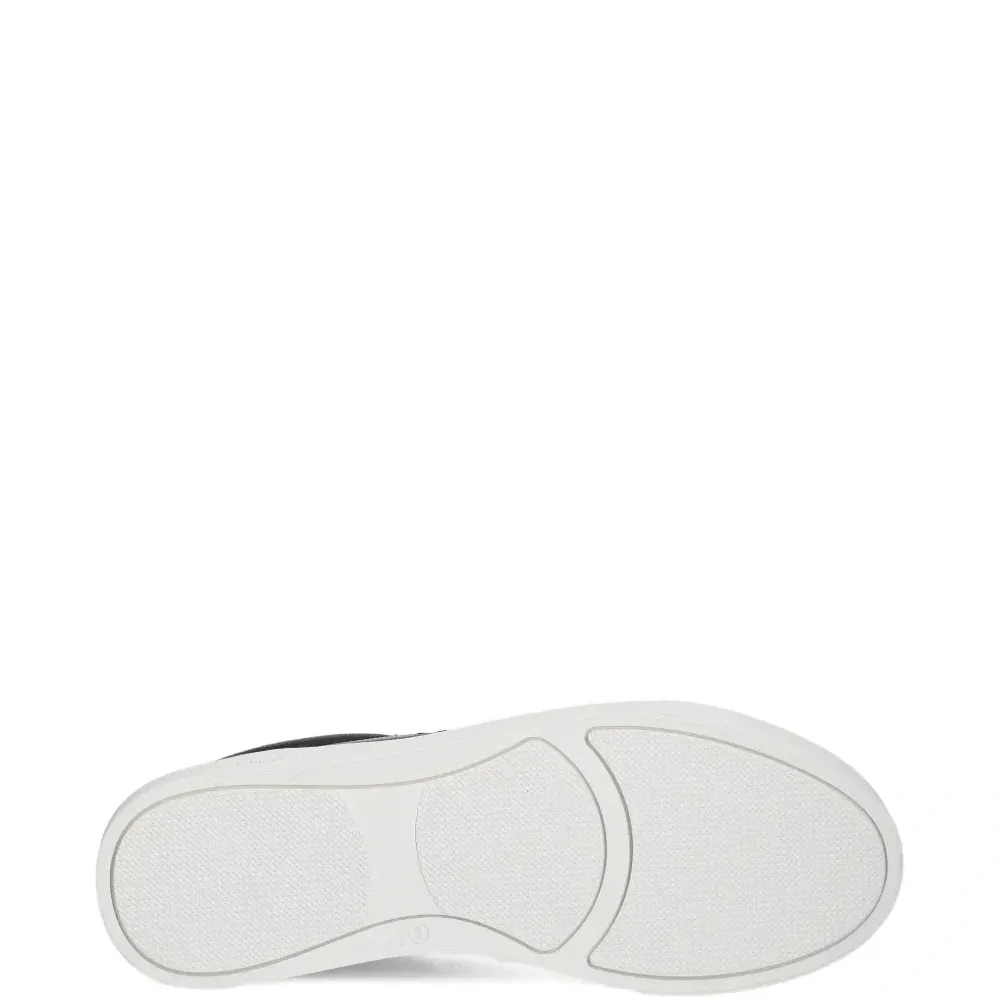 Кроссовки с вышитым логотипом