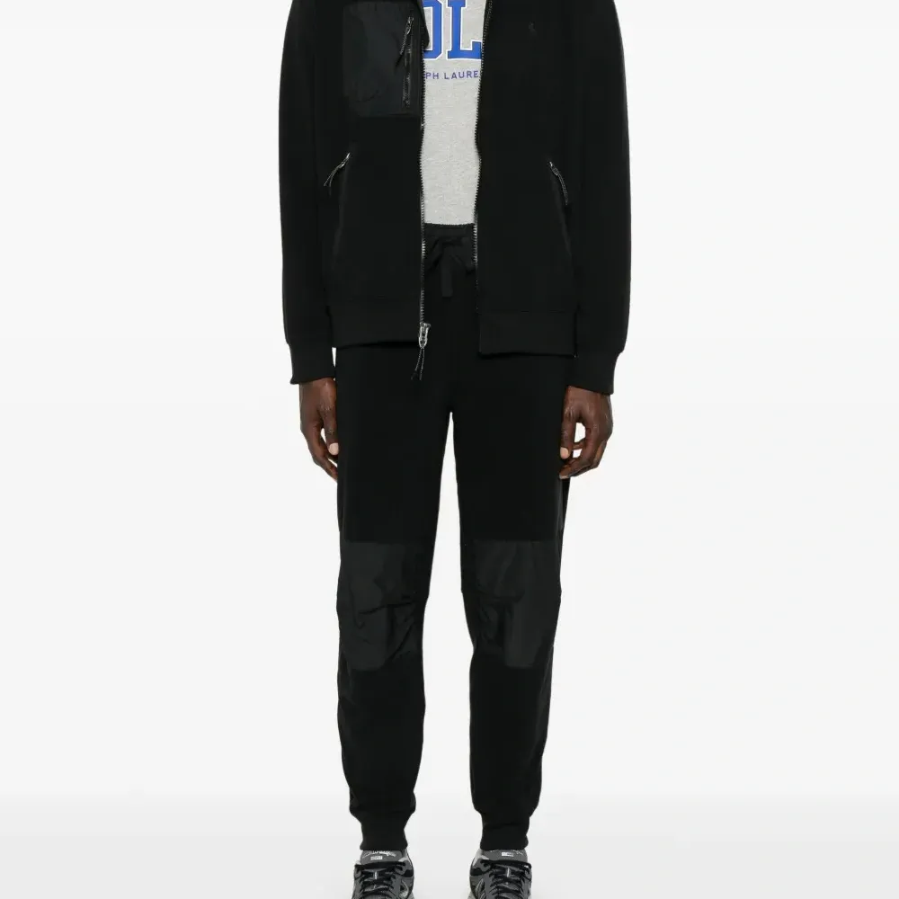 Спортивные брюки