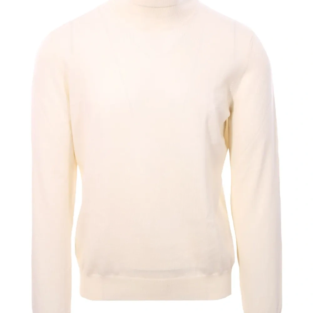 Шерстяной свитер с высоким воротником