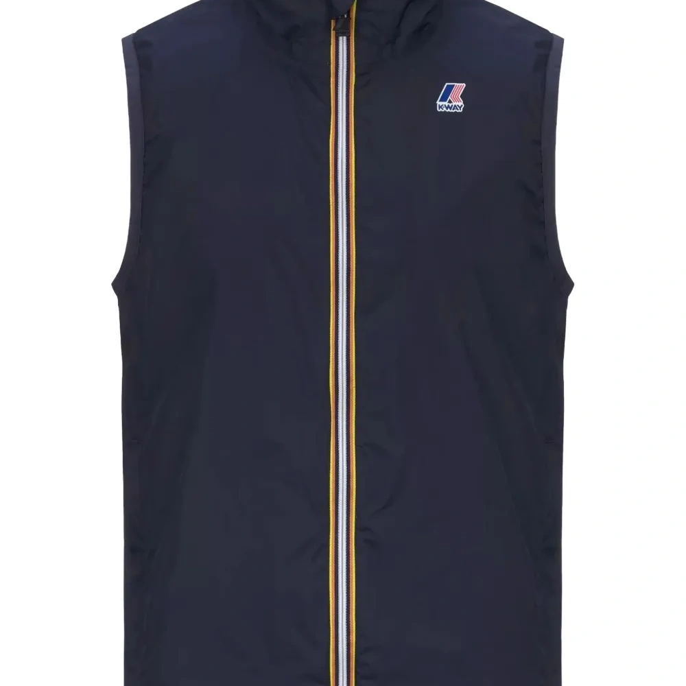 Жилет с вышитым логотипом