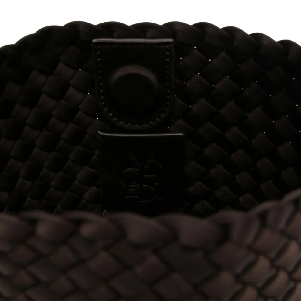 Маленькая сумка-хобо NOMAD от NAGHEDI