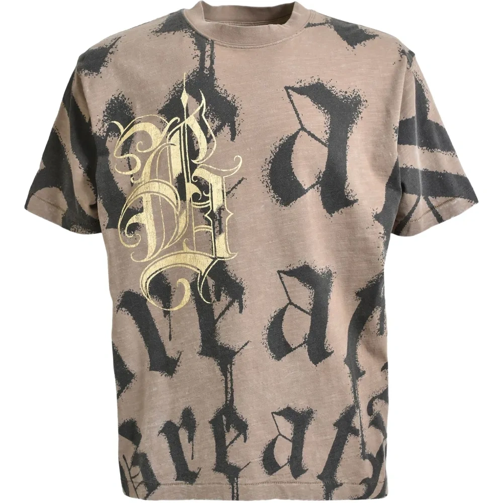 Футболка с логотипом