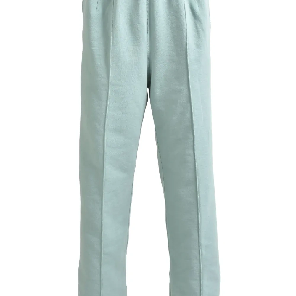 Спортивные брюки