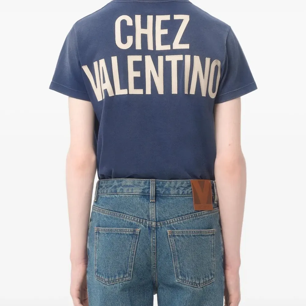 Футболка с нашивкой Chez