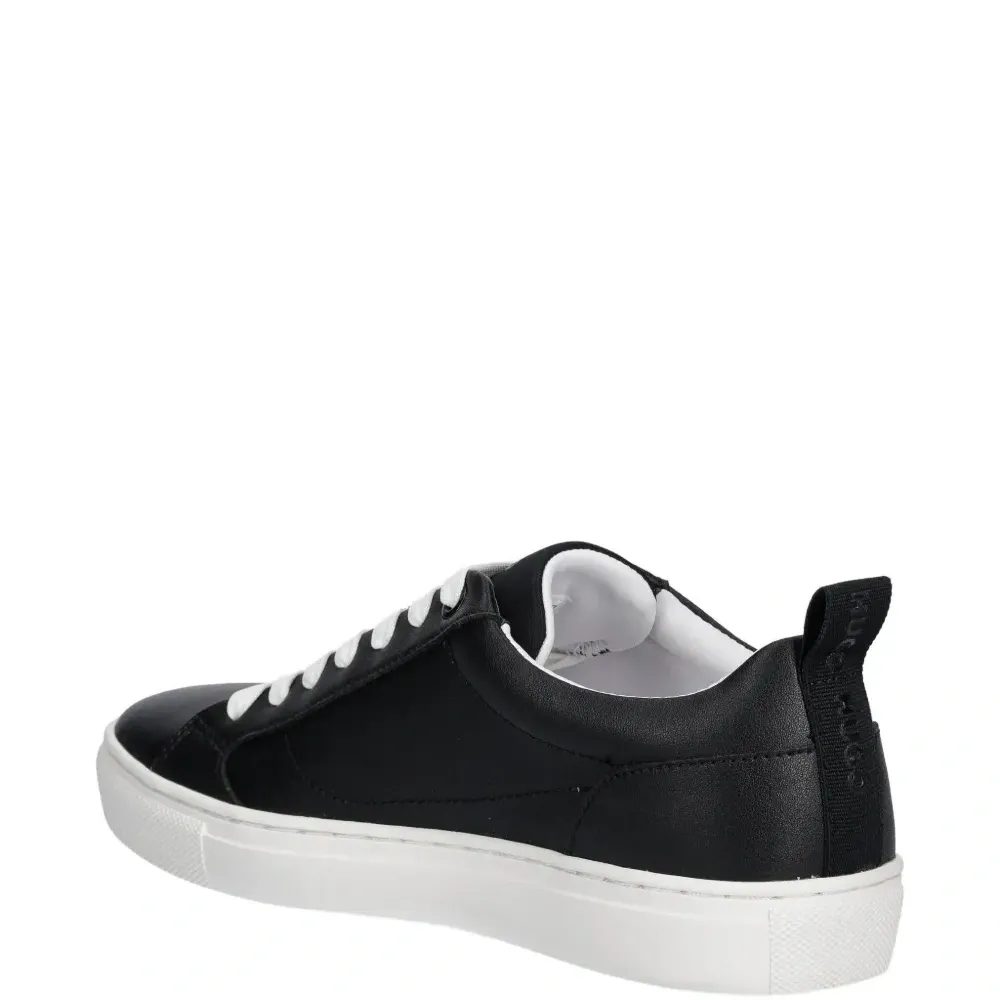 Кожаные кроссовки