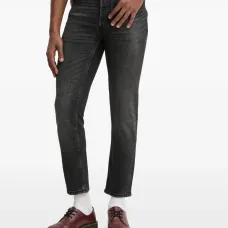 Джинсы с нашивкой-логотипом