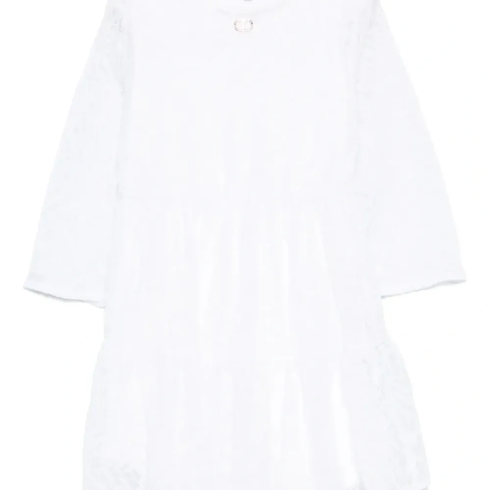 Платье с цветочной вышивкой