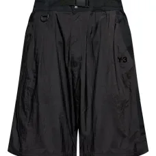 Шорты-бермуды по колено