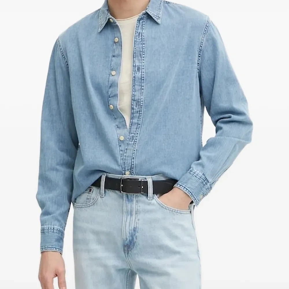 Джинсовая рубашка