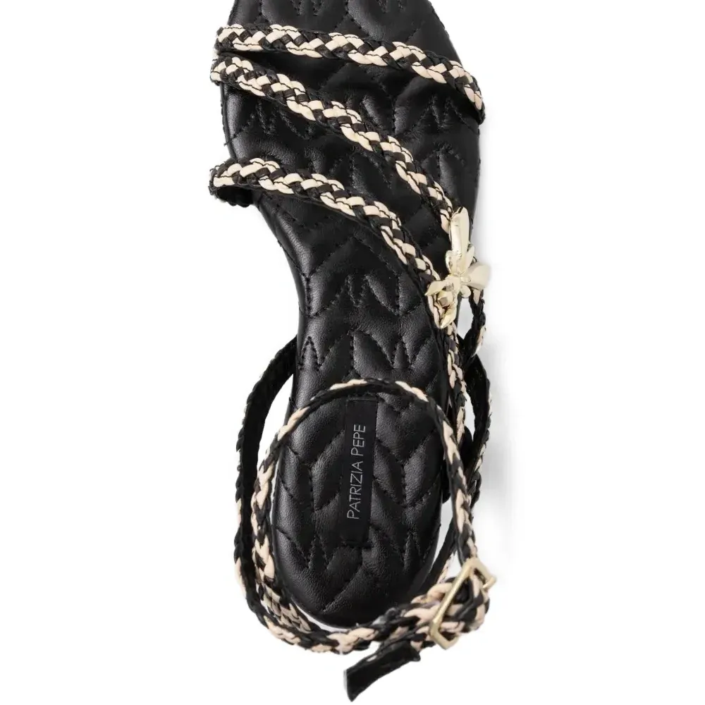 Сандалии с плетеными ремешками