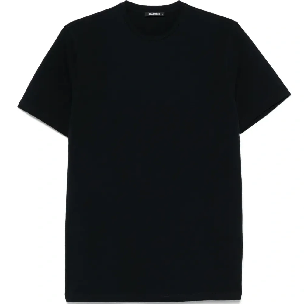 Футболка с круглым вырезом