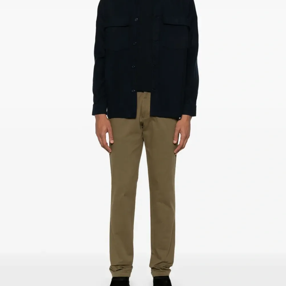 Футболка с круглым вырезом