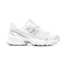 Кроссовки 740