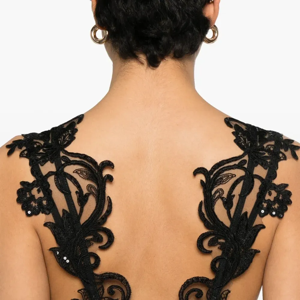 Платье миди с вышивкой