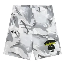 Спортивные шорты с камуфляжным принтом Спортивные шорты с камуфляжным принтом
