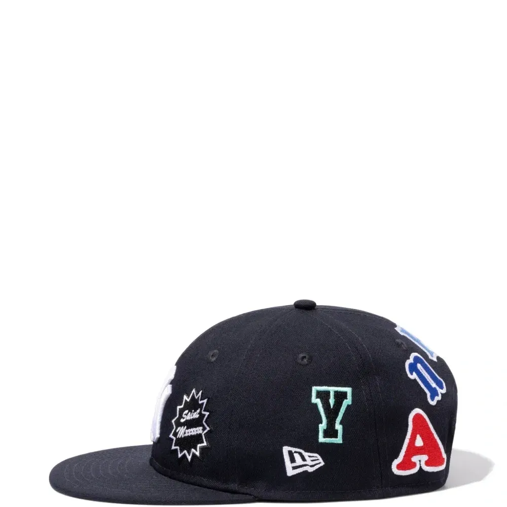 Кепка Yankees из коллаборации с MLB Кепка Yankees из коллаборации с MLB