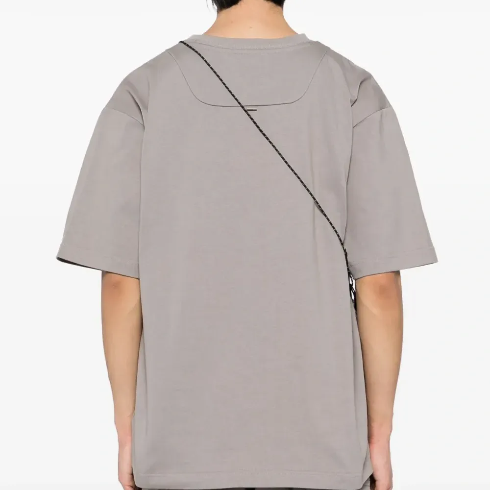 Футболка с карманом