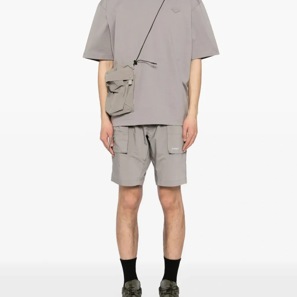 Футболка с карманом