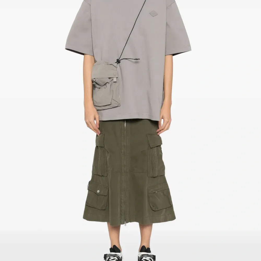 Футболка с карманом