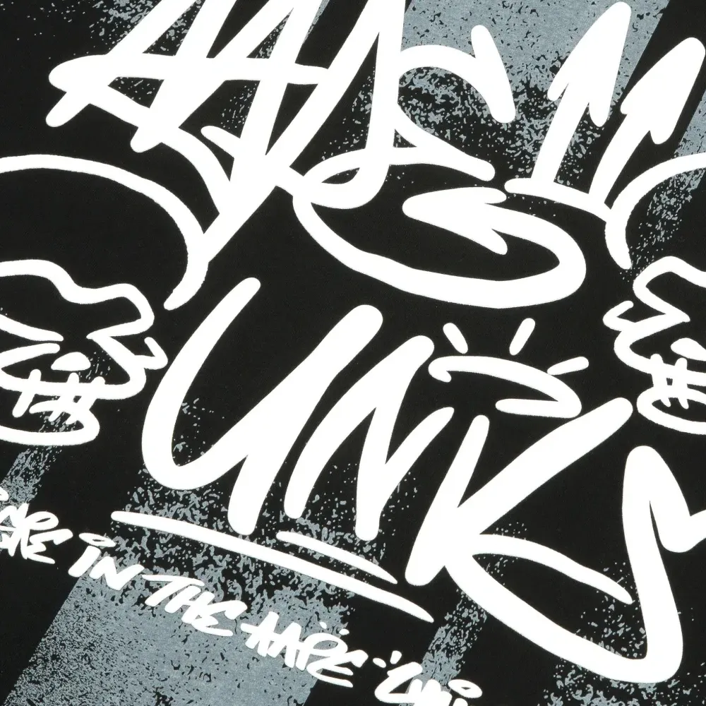 Футболка с логотипом